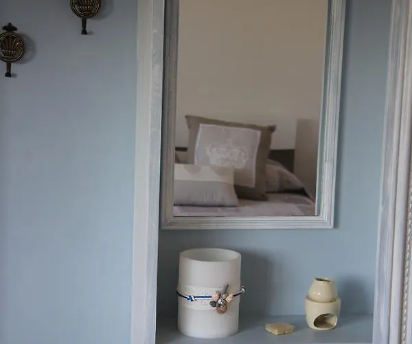 לינה וארוחת בוקר A Domo אולביה