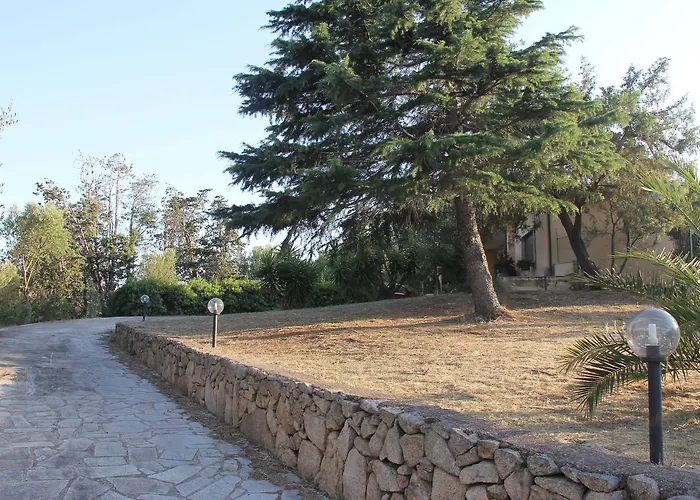 לינה וארוחת בוקר A Domo