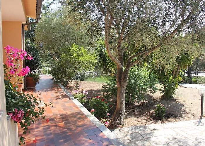 A Domo לינה וארוחת בוקר *